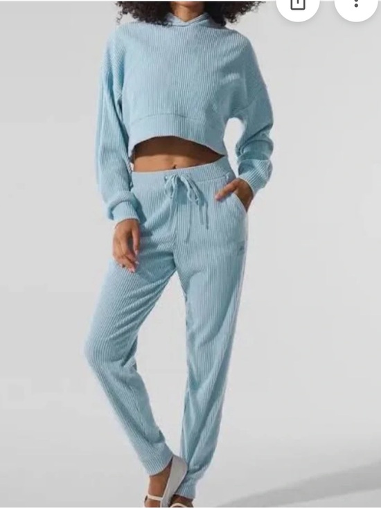 ALO Yoga Other - ALO Yoga Celestial Blue Ribbed Sweat Set